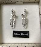 Feather Fashion Earrings - Image 1